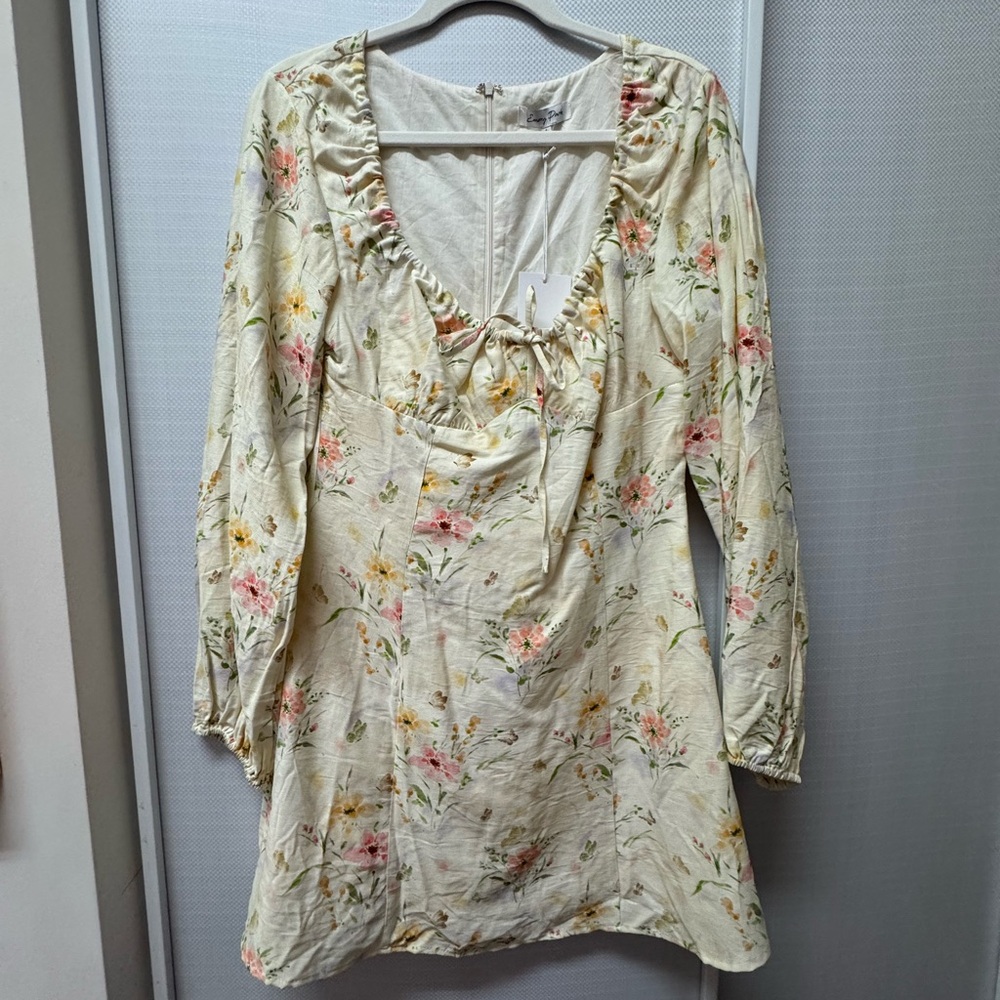 VICI dress brand is Emory Park size large. New with tags. Built in shorts